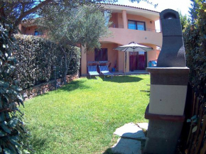 CASA DEL FARO Piano Terra con Giardino Olbia